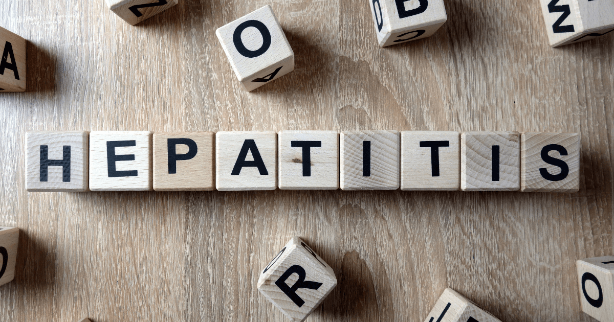 लिवर इंफेक्शन (Hepatitis) क्यों होता है? पीलिया के लक्षण और बचाव के तरीक़े