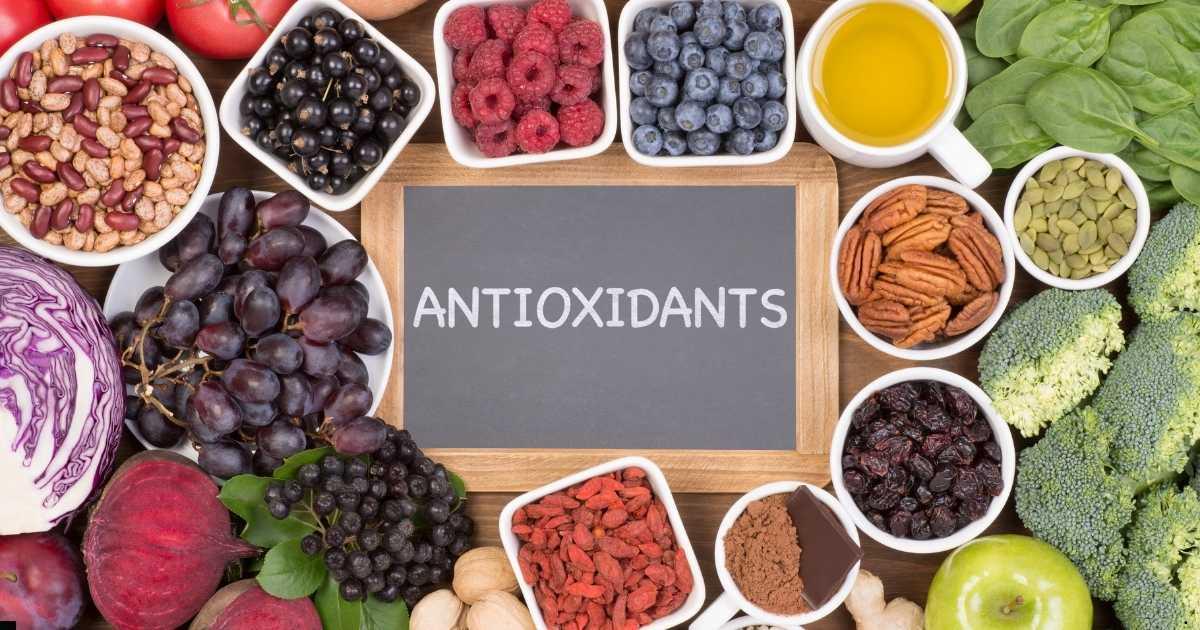 Antioxidants क्या होते हैं? रोज़ की Diet में इनकी भूमिका समझें